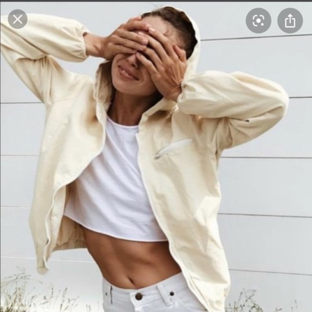 Brandy Melville Zip-up Jacket
